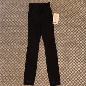 Lululemon “In Focus Run Tight” 28” Leggings Size 4